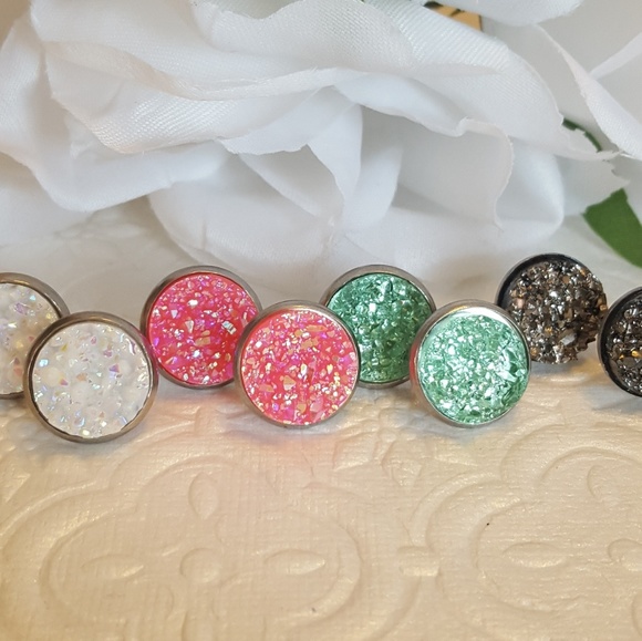 3 for 19.00/2 for 13.00/1 for 9.00 Druzy Earrings - Picture 3 of 3